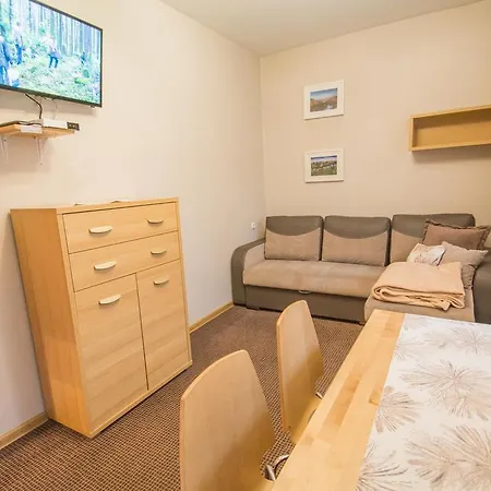 Goscinne Pod Kolejka Homestay Szczawnica